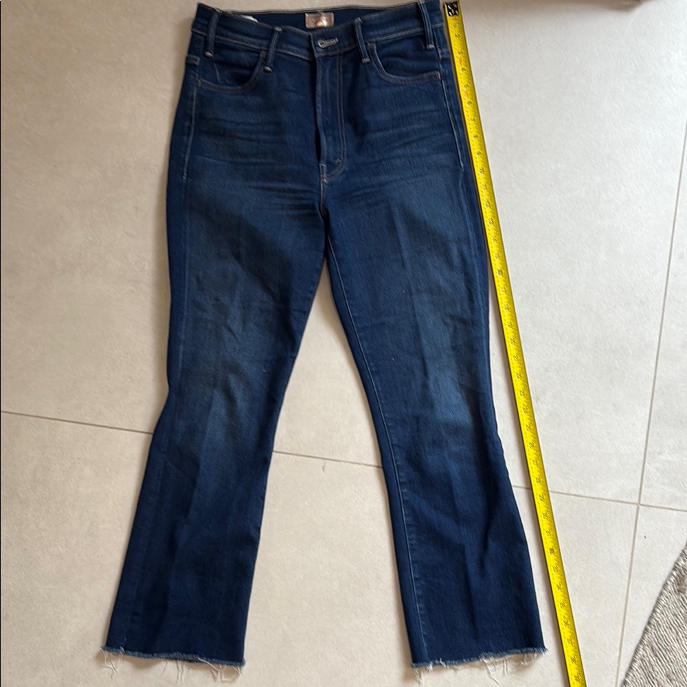 MOTHER “The HUSTLER ANKLE FRAY” Women's Blue Jeans.